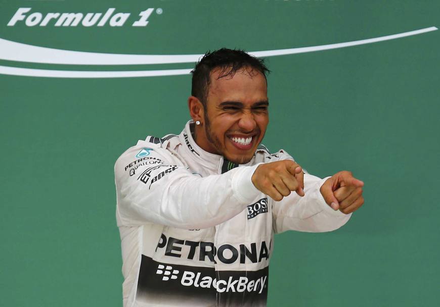 Lewis Hamilton (classe 1985). L&#39;attuale campione iridato in carica  l’unico pilota ad aver vinto un gran premio in ogni stagione disputata. Nella storia della F1, solo Schumacher e Prost hanno vinto di pi:  43 vittorie (e 87 volte sul podio) su 167 gp disputati, di cui 49 dalla pole position. 